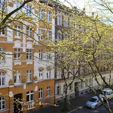 Schoener Wohnen Im Denkmal - Grosszuegig Geschnitten, Kostenfreies Wlan Leipzig Bagian luar foto